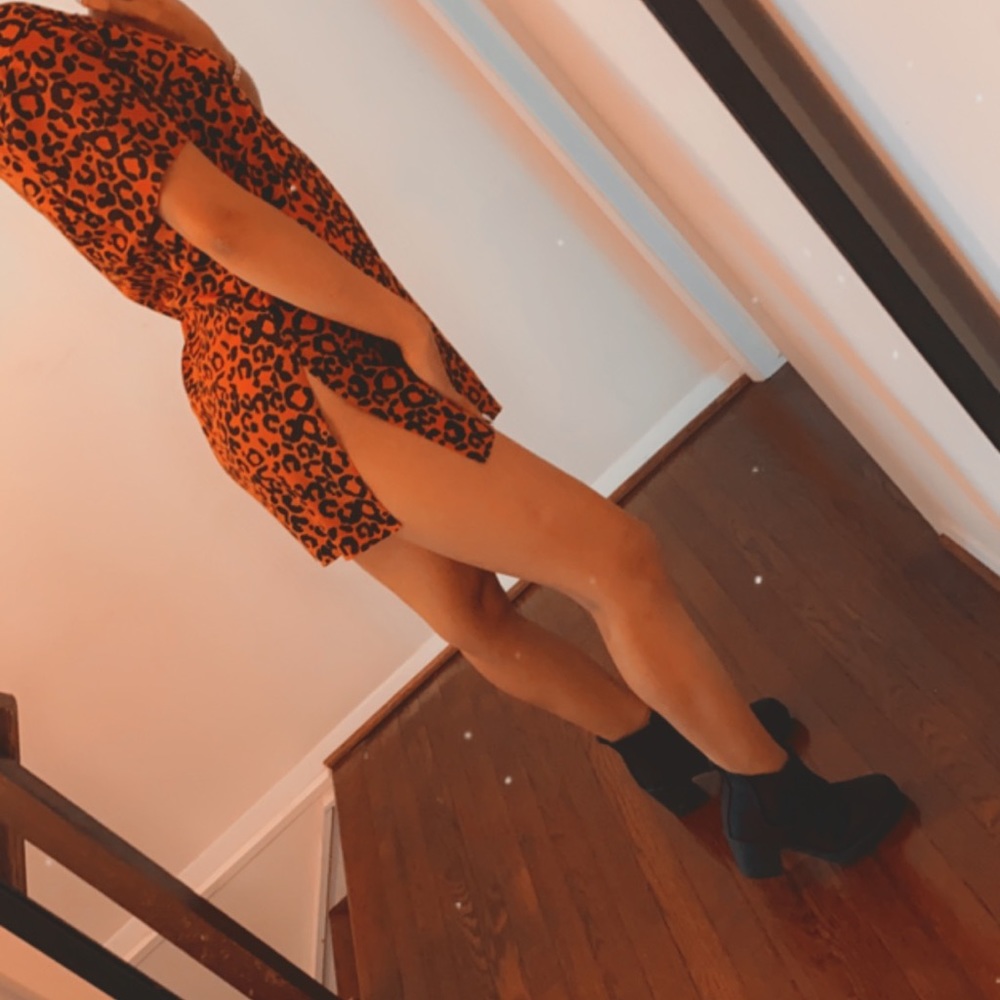 BOOHOO petite rib leopard print Tshirt dress